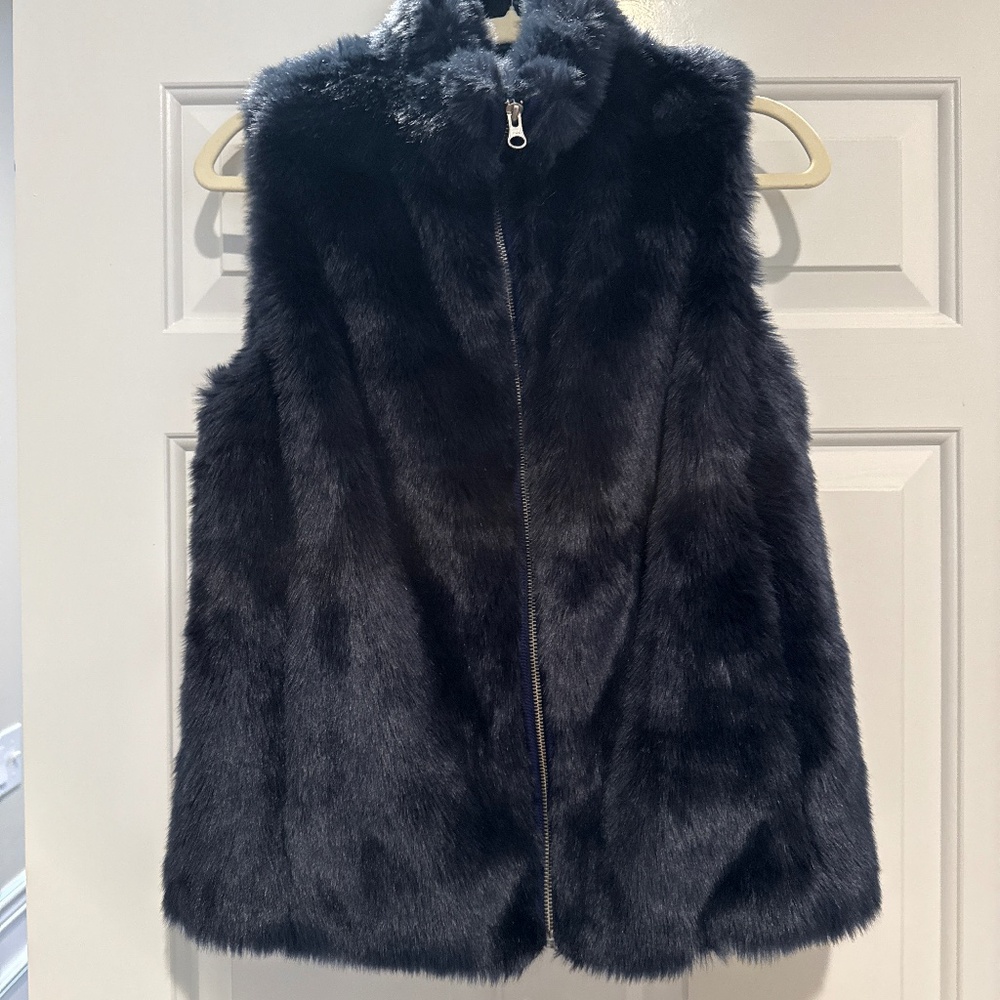Nwt jcrew navy faux fur vest